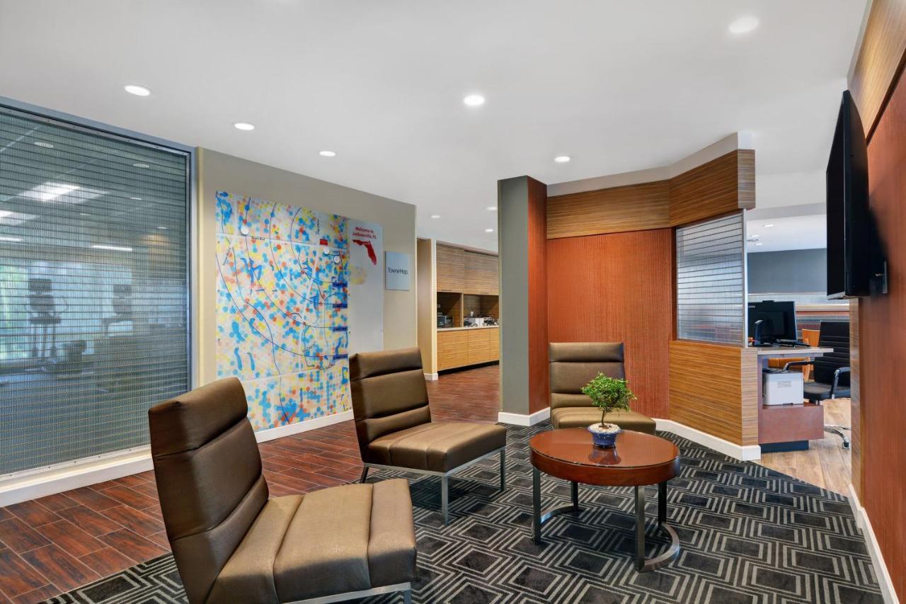 Hotel Towneplace By Marriott East